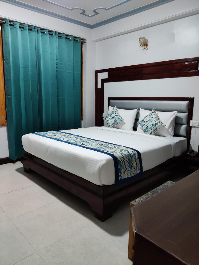 Golden Oak Bed & Breakfast Shimla Eksteriør bilde